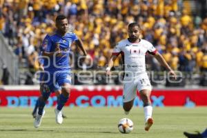 FÚTBOL . LOBOS BUAP VS TIGRES