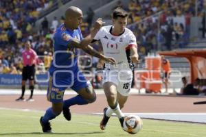 FÚTBOL . LOBOS BUAP VS TIGRES