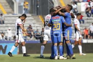 FÚTBOL . LOBOS BUAP VS TIGRES