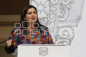 FUNDACIÓN DE PUEBLA . CONFERENCIA MAGISTRAL