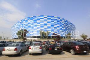 ESTADIOS . ESTACIONAMIENTO