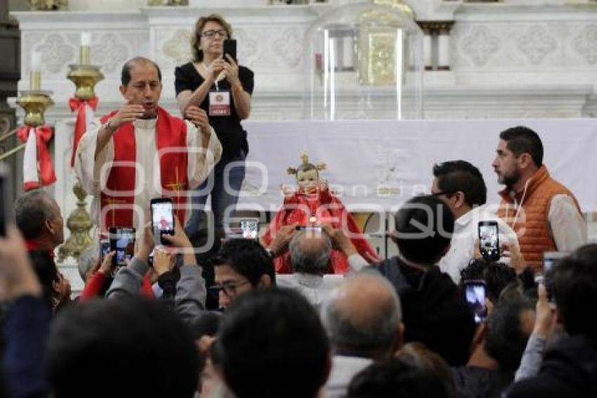 VIERNES SANTO . NIÑO DOCTOR