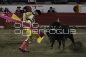 TOROS . ESAÚ FERNÁNDEZ