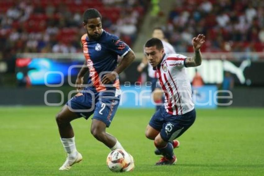 FÚTBOL . CHIVAS VS CLUB PUEBLA