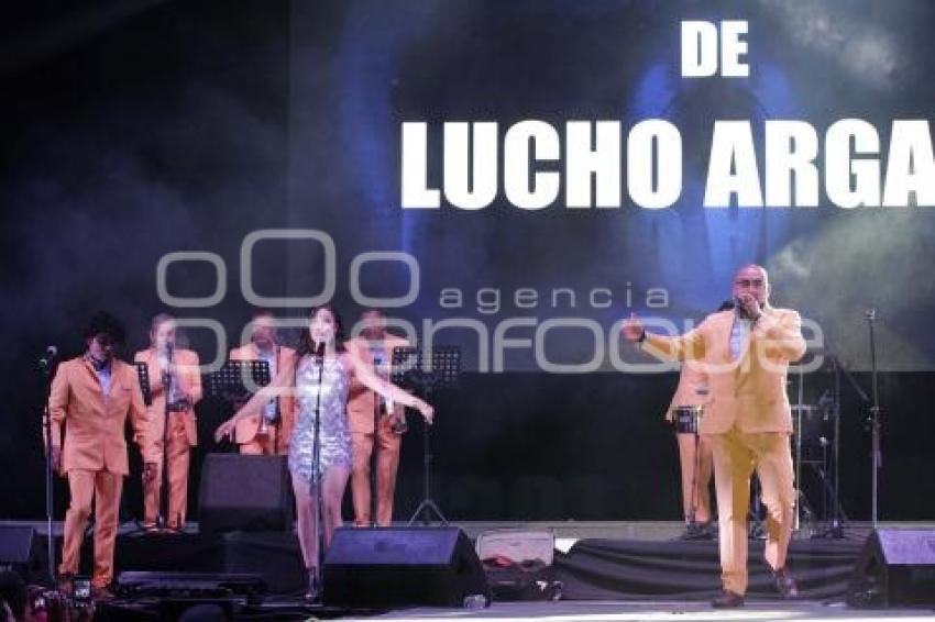 FERIA DE PUEBLA . LA MEJOR SONORA DINAMITA DE LUCHO ARGAIN