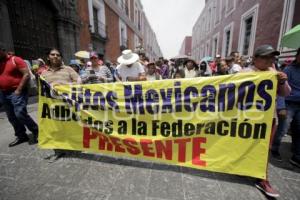 COMERCIANTES DE SAN MARTÍN TEXMELUCAN . MANIFESTACIÓN