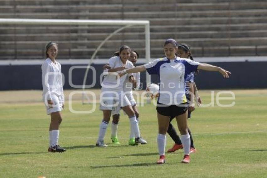 CLUB PUEBLA FEMENIL . ENTRENAMIENTO