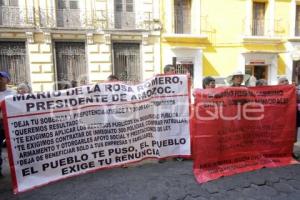 HABITANTES DE AMOZOC . MANIFESTACIÓN