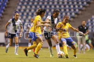 FUTBOL FEMENIL . CLUB PUEBLA VS TIGRES