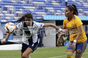 FUTBOL FEMENIL . CLUB PUEBLA VS TIGRES