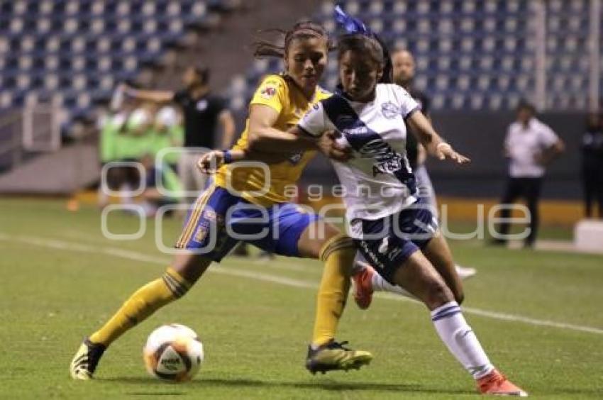 FUTBOL FEMENIL . CLUB PUEBLA VS TIGRES