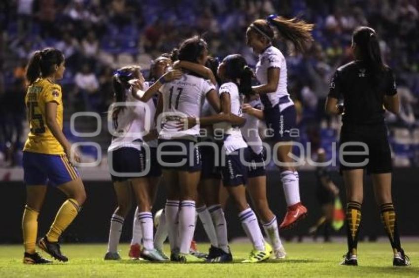 FUTBOL FEMENIL . CLUB PUEBLA VS TIGRES