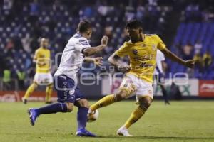 FUTBOL . CLUB PUEBLA VS TIGRES