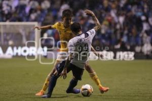 FUTBOL . CLUB PUEBLA VS TIGRES