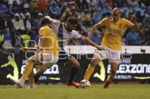 FUTBOL . CLUB PUEBLA VS TIGRES