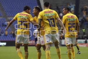 FUTBOL . CLUB PUEBLA VS TIGRES