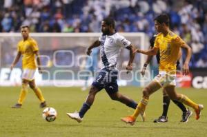 FUTBOL . CLUB PUEBLA VS TIGRES