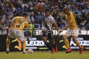 FUTBOL . CLUB PUEBLA VS TIGRES