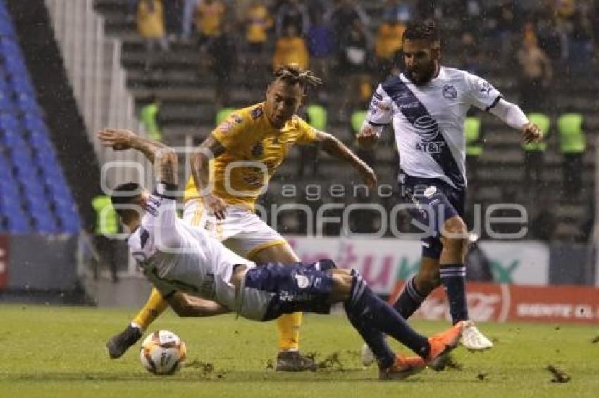 FUTBOL . CLUB PUEBLA VS TIGRES