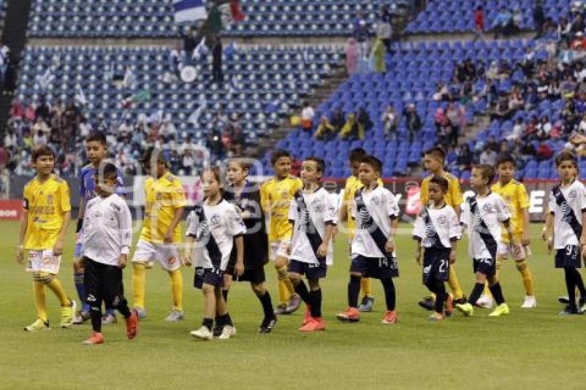 FUTBOL . CLUB PUEBLA VS TIGRES