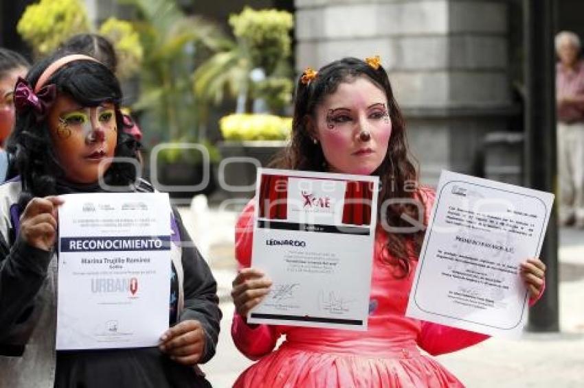 MANIFESTACIÓN DE PAYASOS