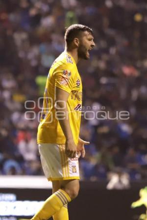 FUTBOL . CLUB PUEBLA VS TIGRES