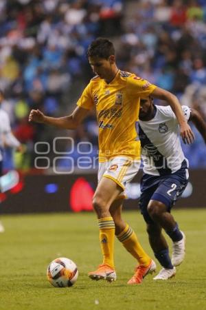 FUTBOL . CLUB PUEBLA VS TIGRES