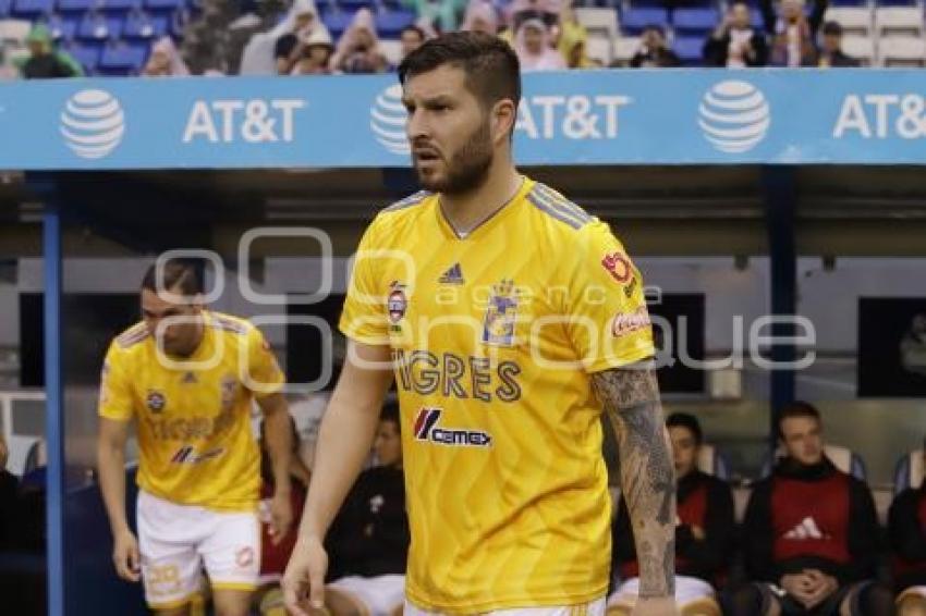 FUTBOL . CLUB PUEBLA VS TIGRES