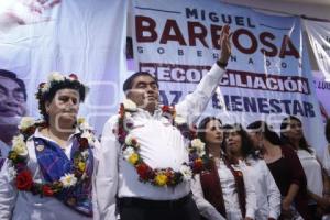 MIGUEL BARBOSA . REUNIÓN CON MUJERES