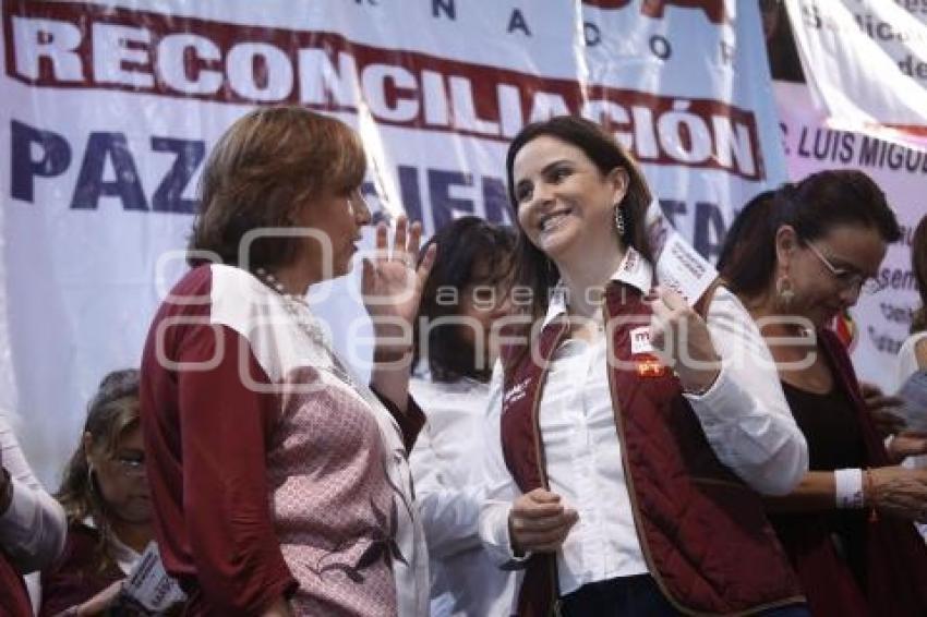 MIGUEL BARBOSA . REUNIÓN CON MUJERES