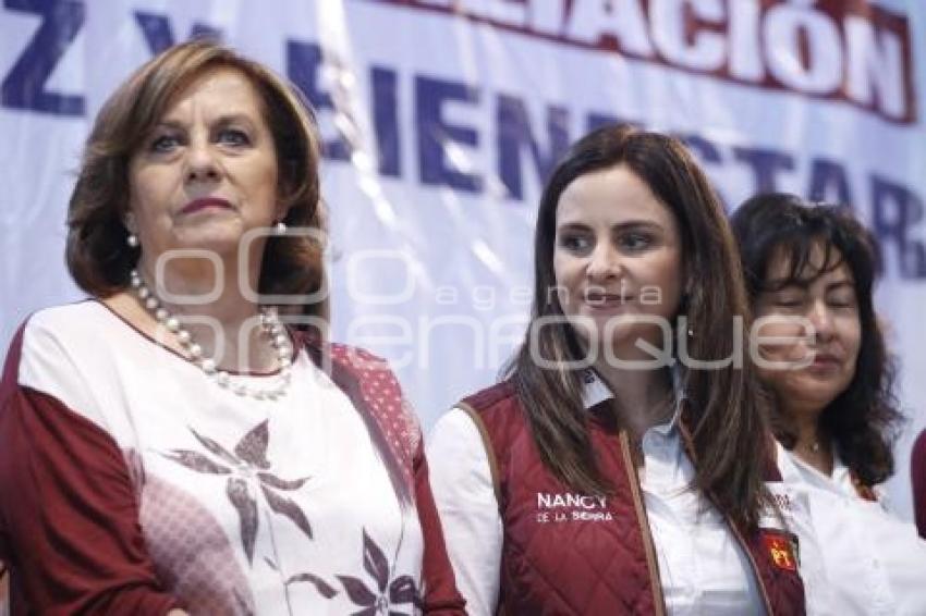 MIGUEL BARBOSA . REUNIÓN CON MUJERES