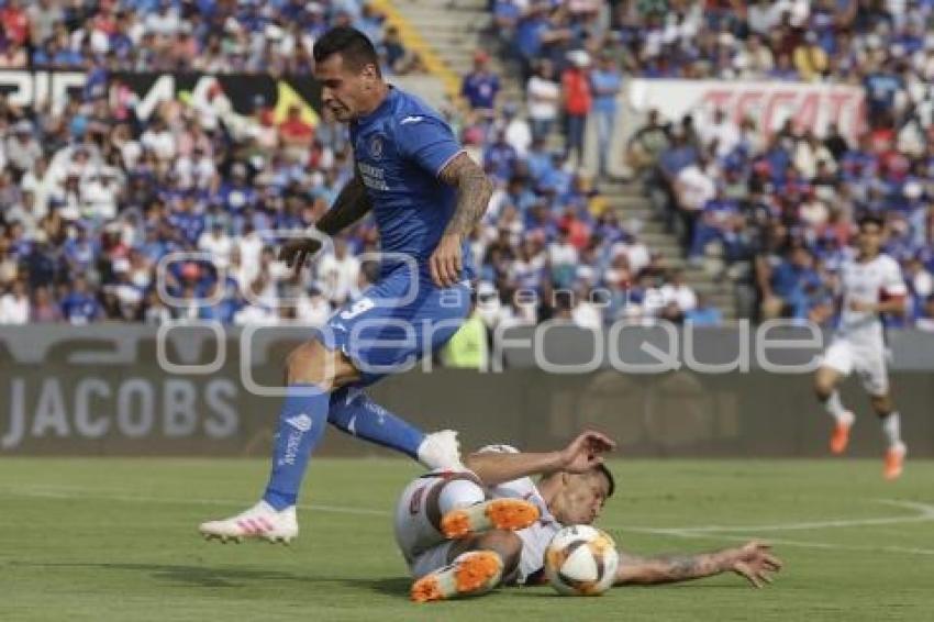 FUTBOL . LOBOS VS CRUZ AZUL