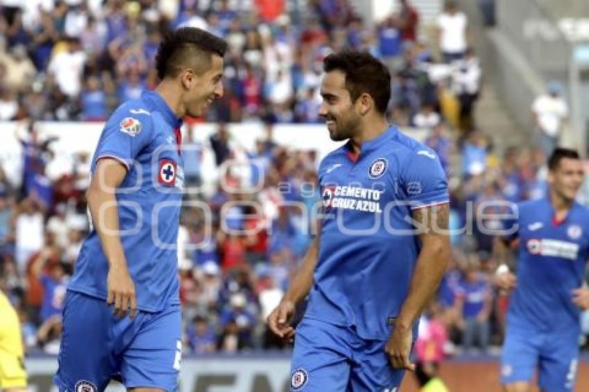 FUTBOL . LOBOS VS CRUZ AZUL