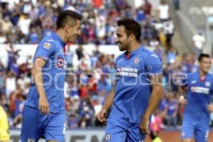 FUTBOL . LOBOS VS CRUZ AZUL