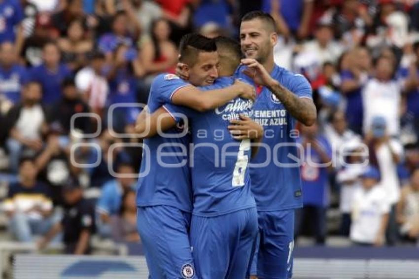 FUTBOL . LOBOS VS CRUZ AZUL