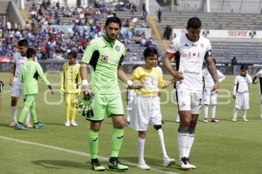 FUTBOL . LOBOS VS CRUZ AZUL