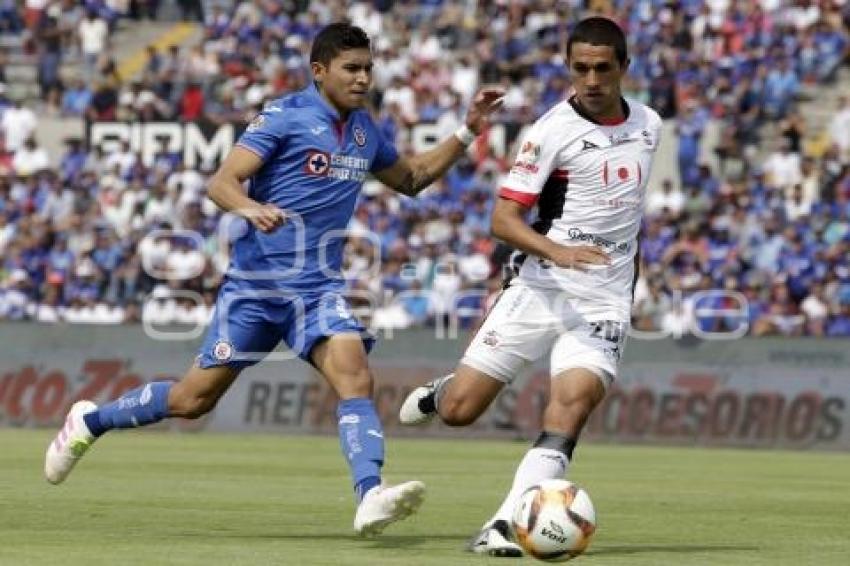 FUTBOL . LOBOS VS CRUZ AZUL