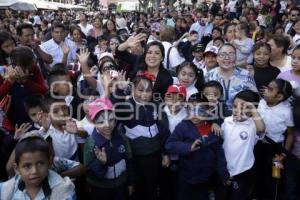 CLAUDIA RIVERA . DÍA DEL NIÑO