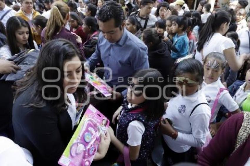 CLAUDIA RIVERA . DÍA DEL NIÑO