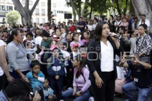 CLAUDIA RIVERA . DÍA DEL NIÑO