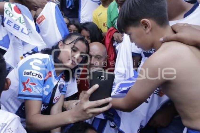 FÚTBOL . CLUB PUEBLA . CHELIS