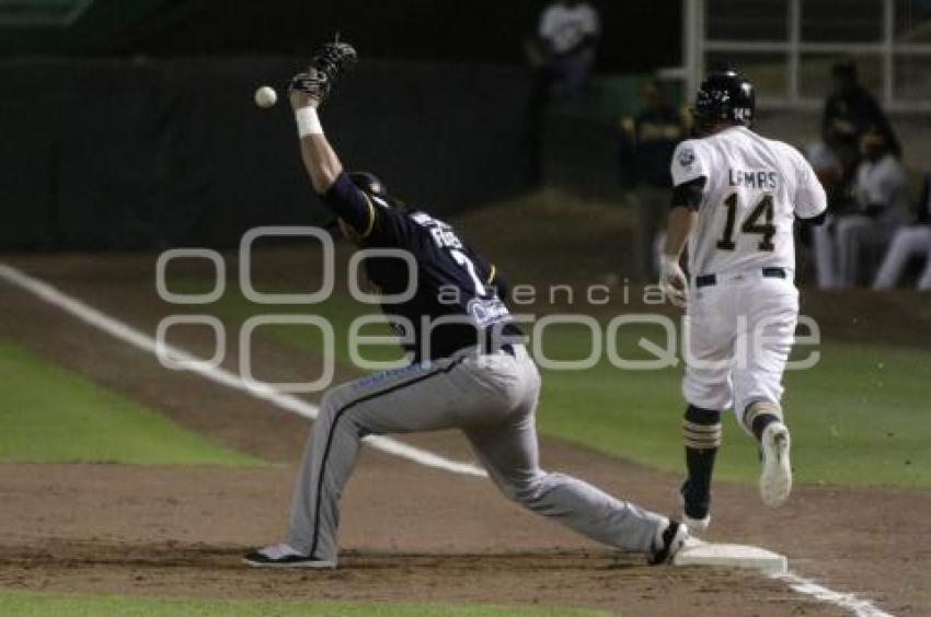 BEISBOL . PERICOS VS RIELEROS