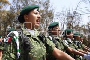 ENSAYO DESFILE 5 DE MAYO . 25 ZONA MILITAR