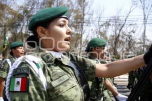 ENSAYO DESFILE 5 DE MAYO . 25 ZONA MILITAR