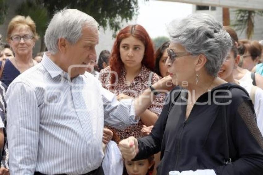 ENRIQUE CÁRDENAS . ENCUENTRO MUJERES