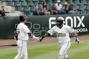 BEISBOL . PERICOS VS RIELEROS