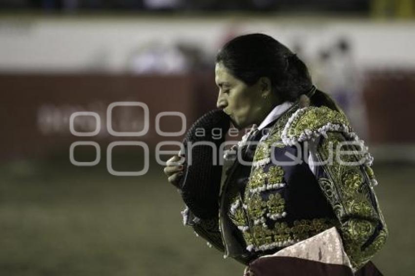 TOROS . FERIA DE PUEBLA