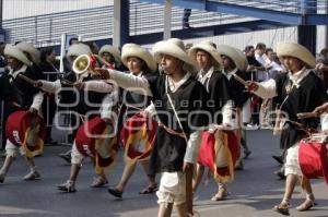 DESFILE 5 DE MAYO