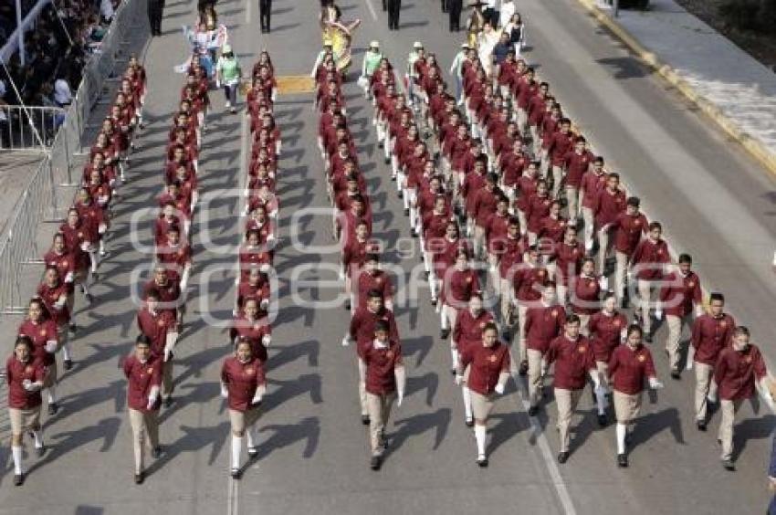 DESFILE 5 DE MAYO