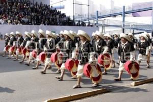 DESFILE 5 DE MAYO